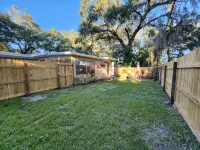 Stylish! 3 bedroom duplex -minutes from the beach - Wifi