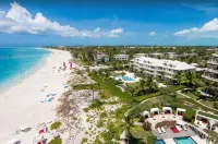 3 Bedroom Grace Bay Beachfront Penthouse at Grandview - Wifi