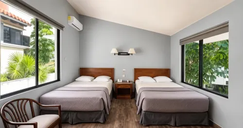 Sina Suites Cancun - Solo Adultos - 3-Star