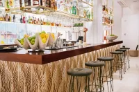 Hotel Esplendido - Baarit