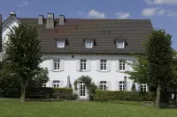 Landhotel Donner - parking
