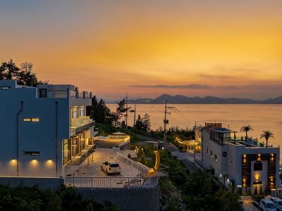 Yeosu Road 328 Ocean View Pool Villa