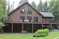 Spacious, family-sized, pet-friendly chalet style log home on Lake Chippewa. - Hytter