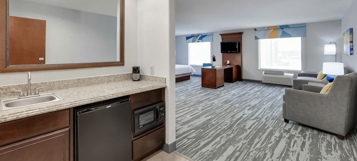 Hampton Inn & Suites Dallas-Arlington-South Hotels in Arlington