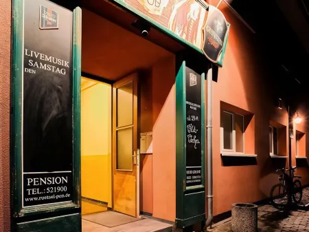Pension Rüssel-Pub Отели в г. Мансфельд-Зюдхарц