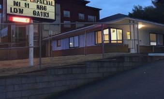 New West Motel