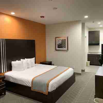 Scottish Inn & Suites - IAH Airport Rooms