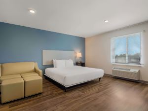 WoodSpring Suites Roanoke