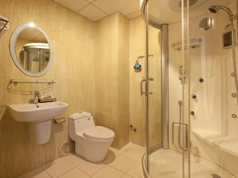 Victory Sai Gon Hotel Отели рядом с достопримечательностью «Музей жертв войны»