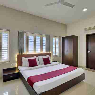 Goverdhan Greens Resort Dwarka Rooms