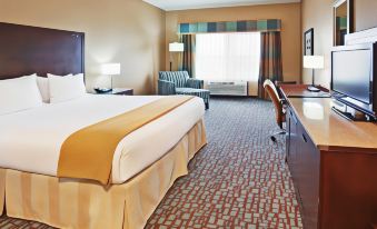 Holiday Inn Express & Suites Salinas