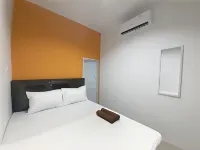 Capital O 93076 Batam Backpacker Guesthouse 2
