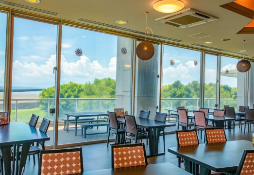 다채로운 뷔페 메뉴