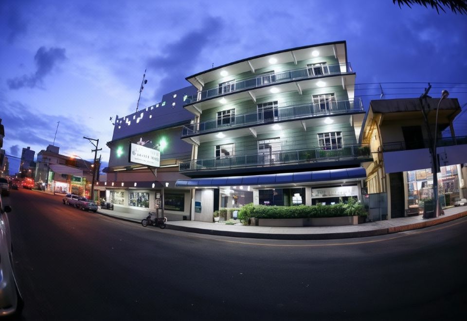 Frota Palace Hotel - Housity