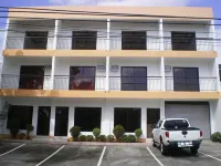 The Palines Apartment and Guesthouse - Vista Alabang