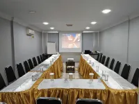 Grand Darussalam Hotel Hoteles en Sei Sikambing D