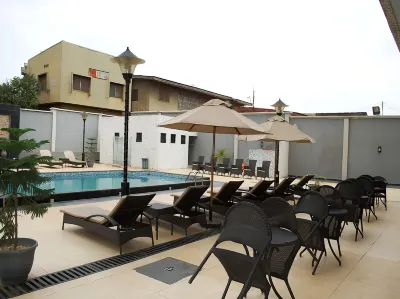 Owu Crown Hotels Hotels near PRINCE M.THREE ART GALLERY