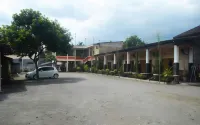 Borobudur Bed & Breakfast - Parkplatz