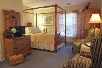Eagle Harbor Inn