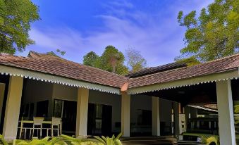 Ceylon Kingsmen Garden Hotel - Katunayake