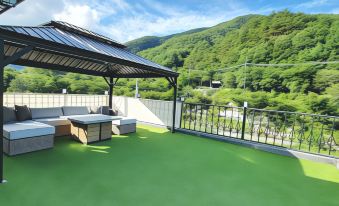 Geochang the Comma Pool Villa