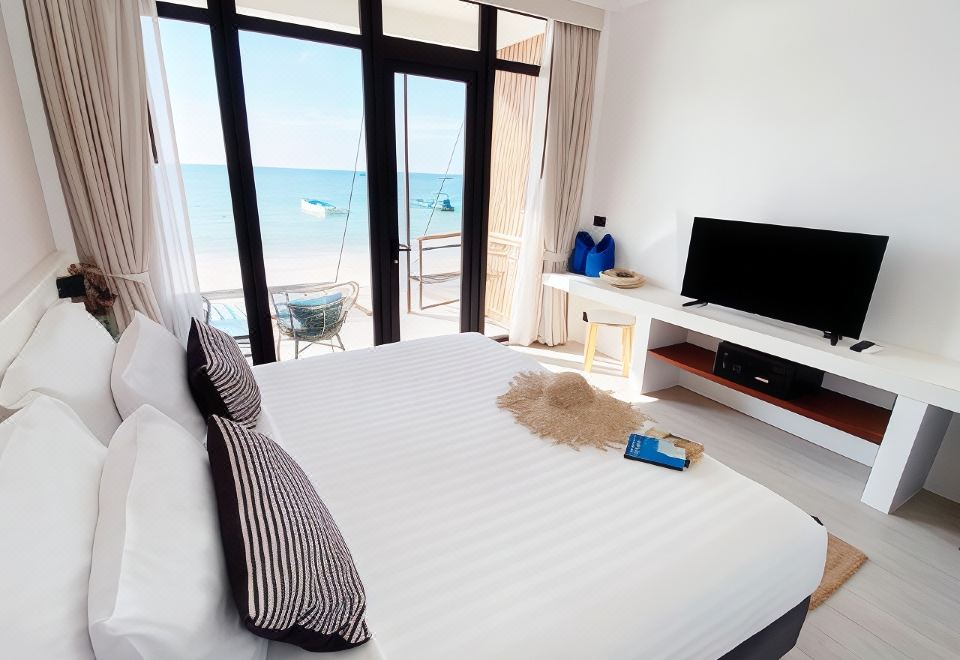 4. 블루 타오 비치..