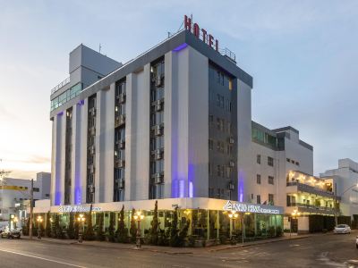 Porto Minas Hotel e Convenções