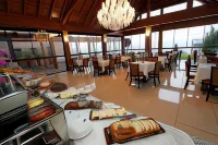 Sky Ville Hotel Gramado - sarapan