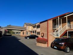Cedar Lodge Motel