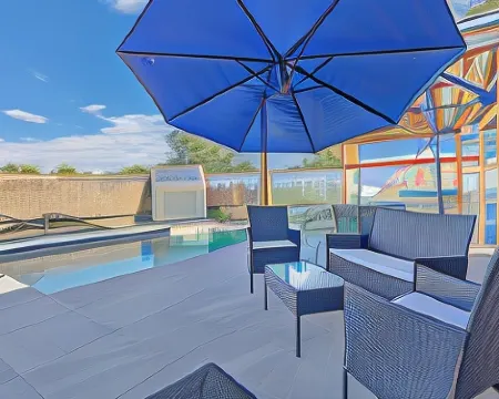 ゴールデン リバー モーター イン モアマのホテル