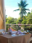 Luna Oslob Travellers Inn