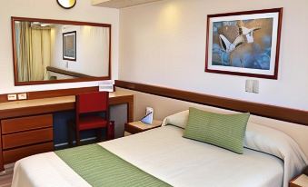 3. Hotel Ma..