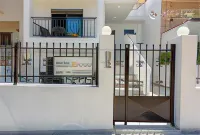 Cheli Apartments Airport by Airstay
