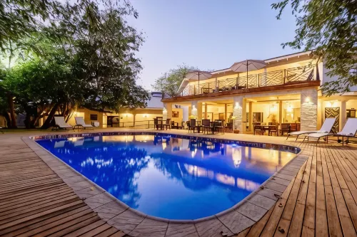Nkosi Guest Lodge Hotel di Victoria Falls