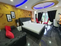 Kandi Palace