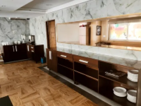 โรงแรมโกลเด้น