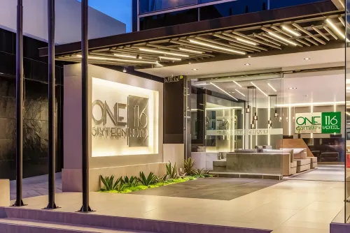 One Sixteen Hotel