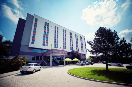 Hotel Śląsk Отели в г. Вроцлав