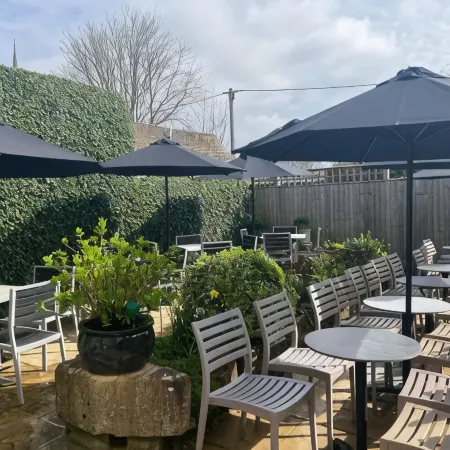 Priory Tearooms Burford with Rooms