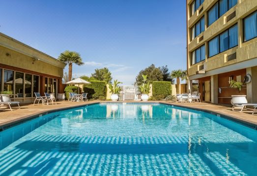 3. 클라리온 호텔 ..