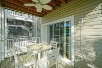 Pristine 4BR/3.5BA, Pool, Walk/bike to shops/beach