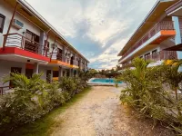 Cerca Parola Beach Resort