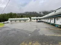 Marina Motel - Moteles