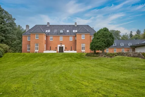 Skarrildhus Sinatur Hotel & Konference Hotels in Kibaek