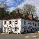 The Halfway House Pub and Kitchen - Pet friendly
