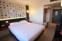 Ibis Styles Flers Hôtels à : Flers