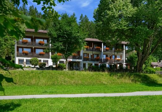 루흐티스 호텔 & 레스토랑