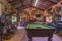 Caracal Lodge