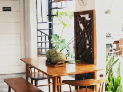 Betah Homestay Banyuwangi Hotels in Giri
