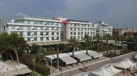 Premium Beach Hotel - Boutique